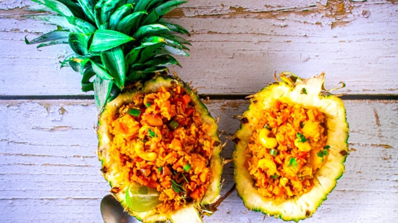 Easy Pineapple Fried Rice in Pineapple Shell