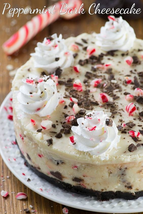 christmas cheesecake with crushed peppermint bark