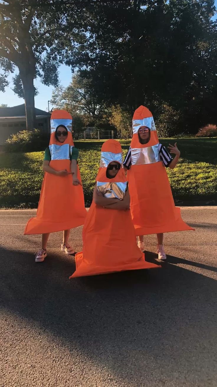 30 DIY Funny Group Halloween Costumes for Teens (group of three, four, five  or more), image size:736x1308